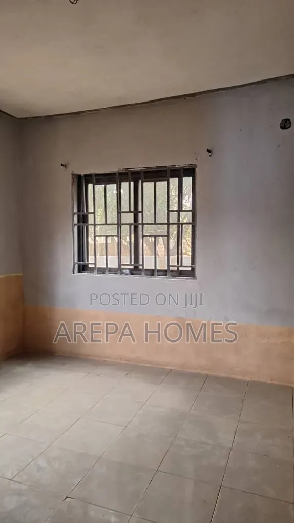 1bdrm Apartment in Arepa Homes, School Park Area for rent