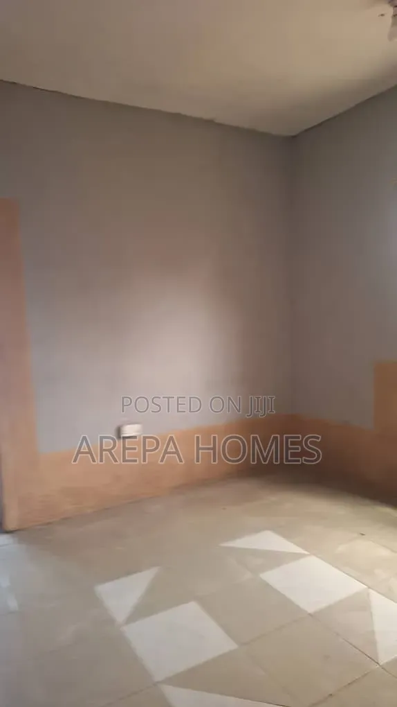 1bdrm Apartment in Arepa Homes, School Park Area for rent