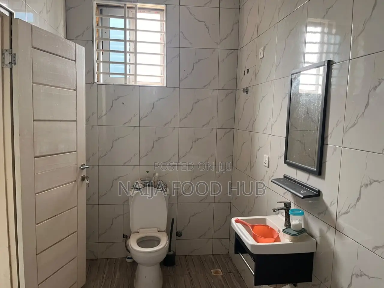 5bdrm Duplex in Community 25 for sale