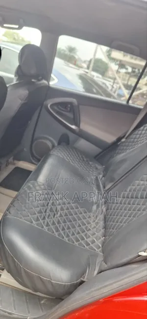Toyota RAV4 2009 Red