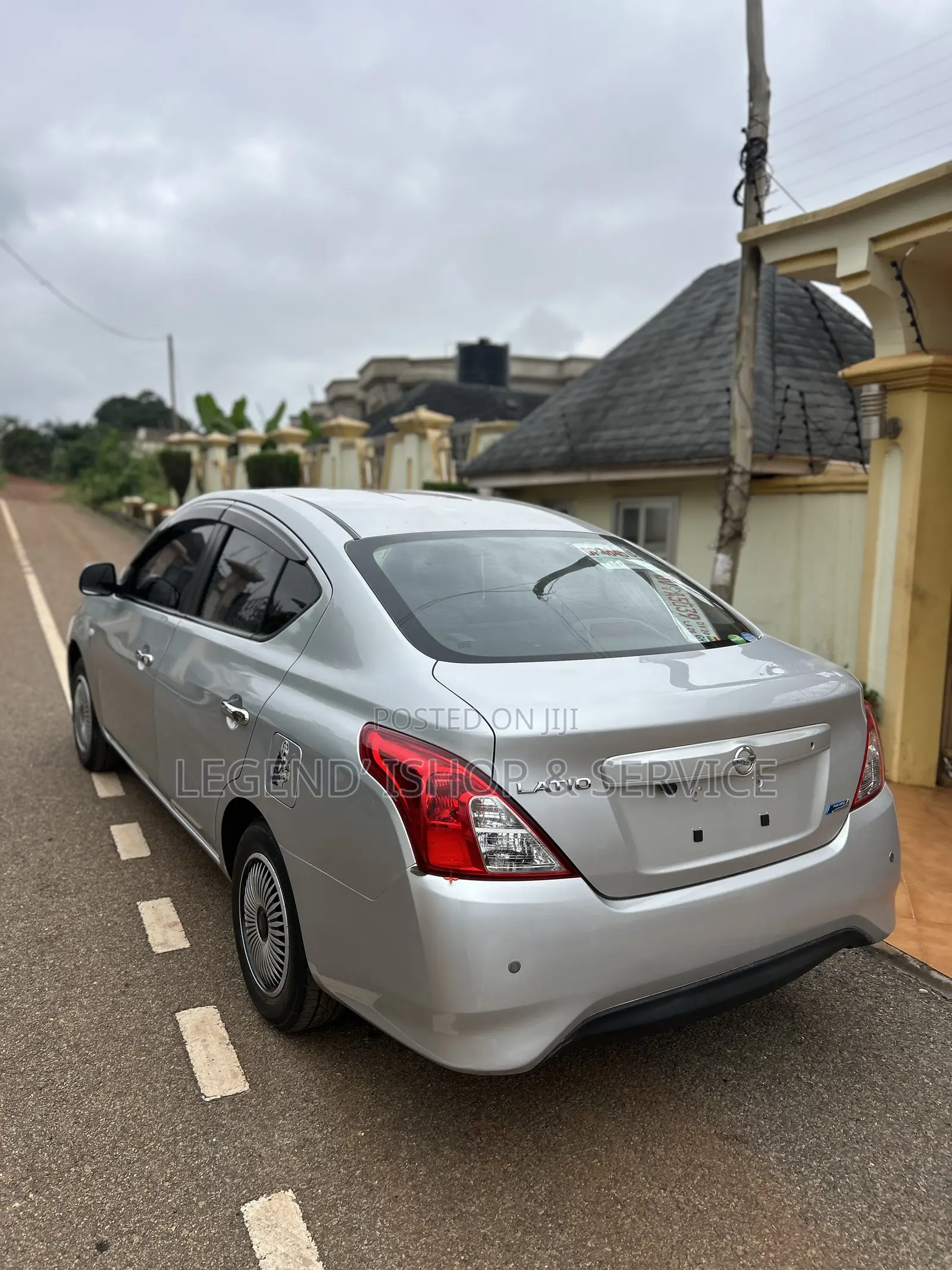 Nissan Latio 1.2 2015 Silver