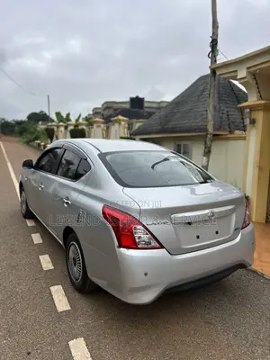 Nissan Latio 1.2 2015 Silver