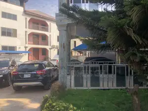 2bdrm Apartment in Elaffhomesgh, Boundary Road Area for rent