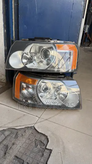 Land Rover LR2 Headlight 2008,2009,2010,2011,2012,2013