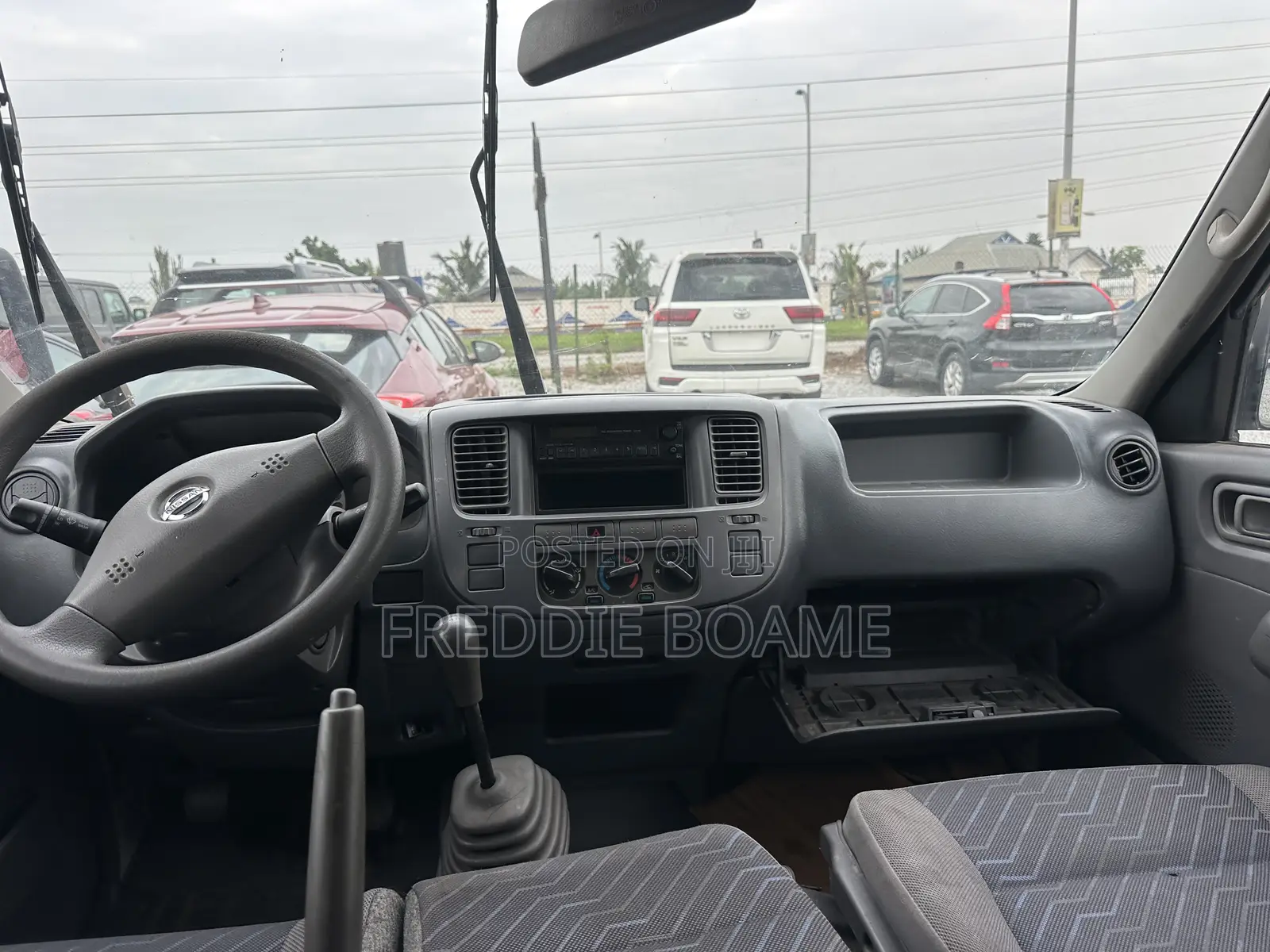 Nissan Caravan (Urvan) 2012 White