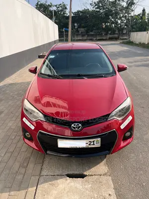 Toyota Corolla S 4dr Sedan (1.8L 4cyl CVT) 2015 Red