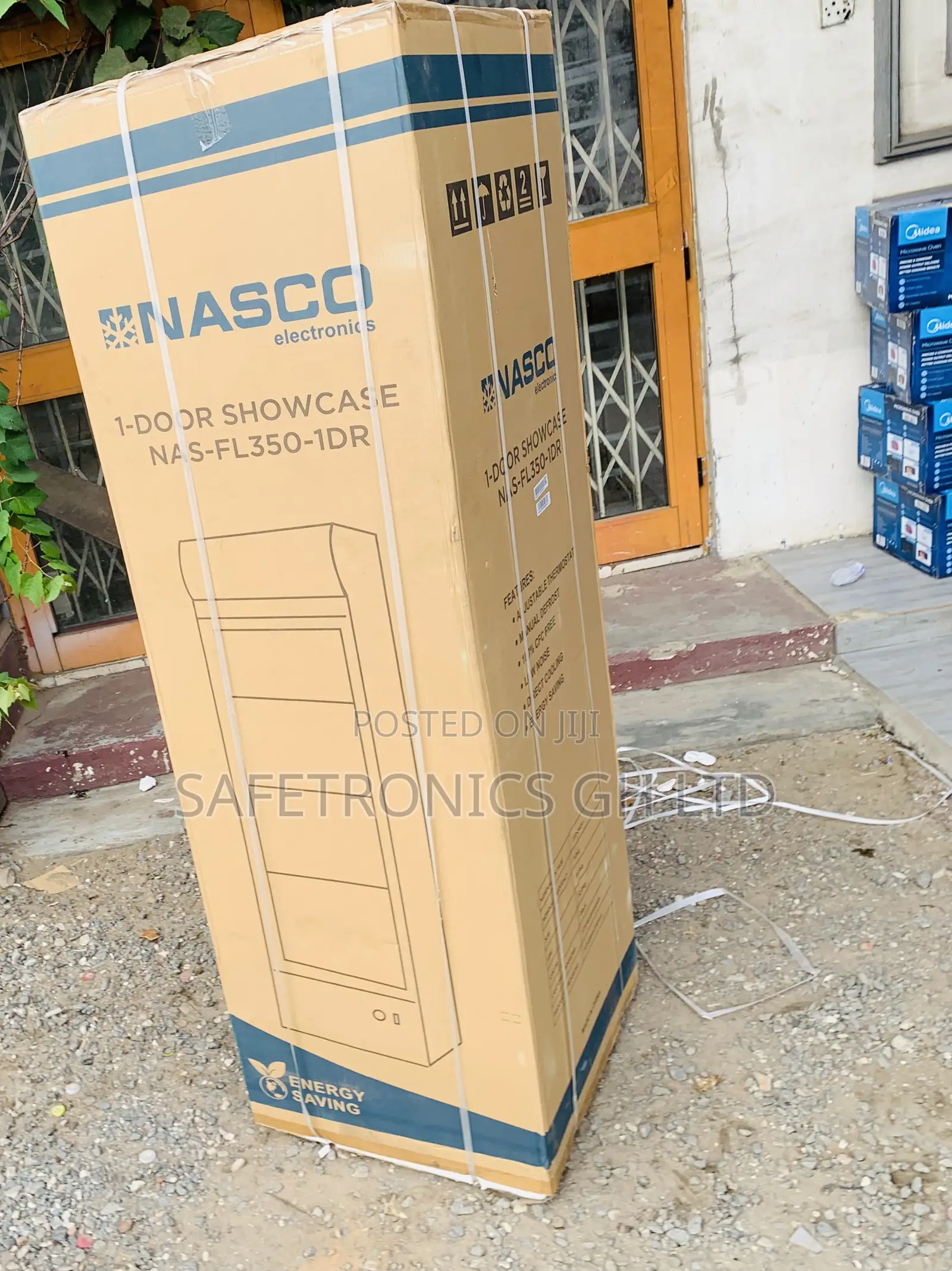 Try Zealous Nasco 288 LTRS Display Fridge Nas-Fl350-1dr
