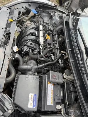 Hyundai Elantra SE 4dr Sedan (1.8L 4cyl 6A) 2015 Gray