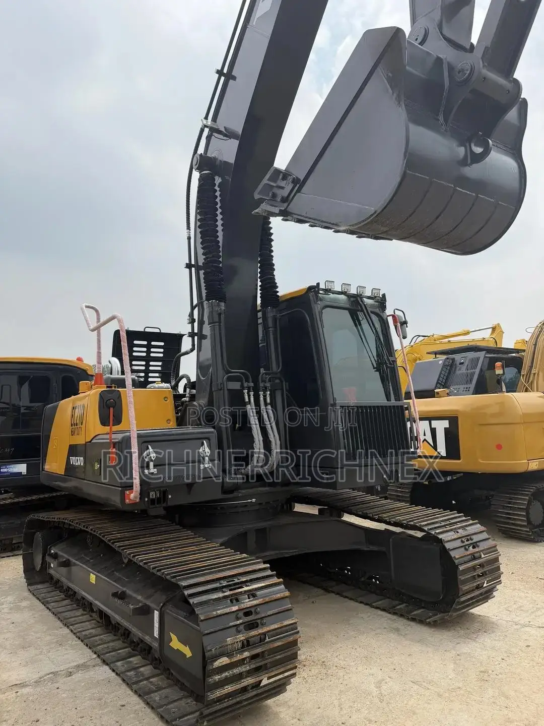 VOLVO 210 21tons 90% New