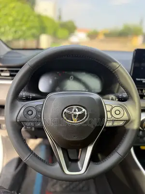 Toyota RAV4 2023 White