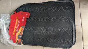 Woolen Carpet Black