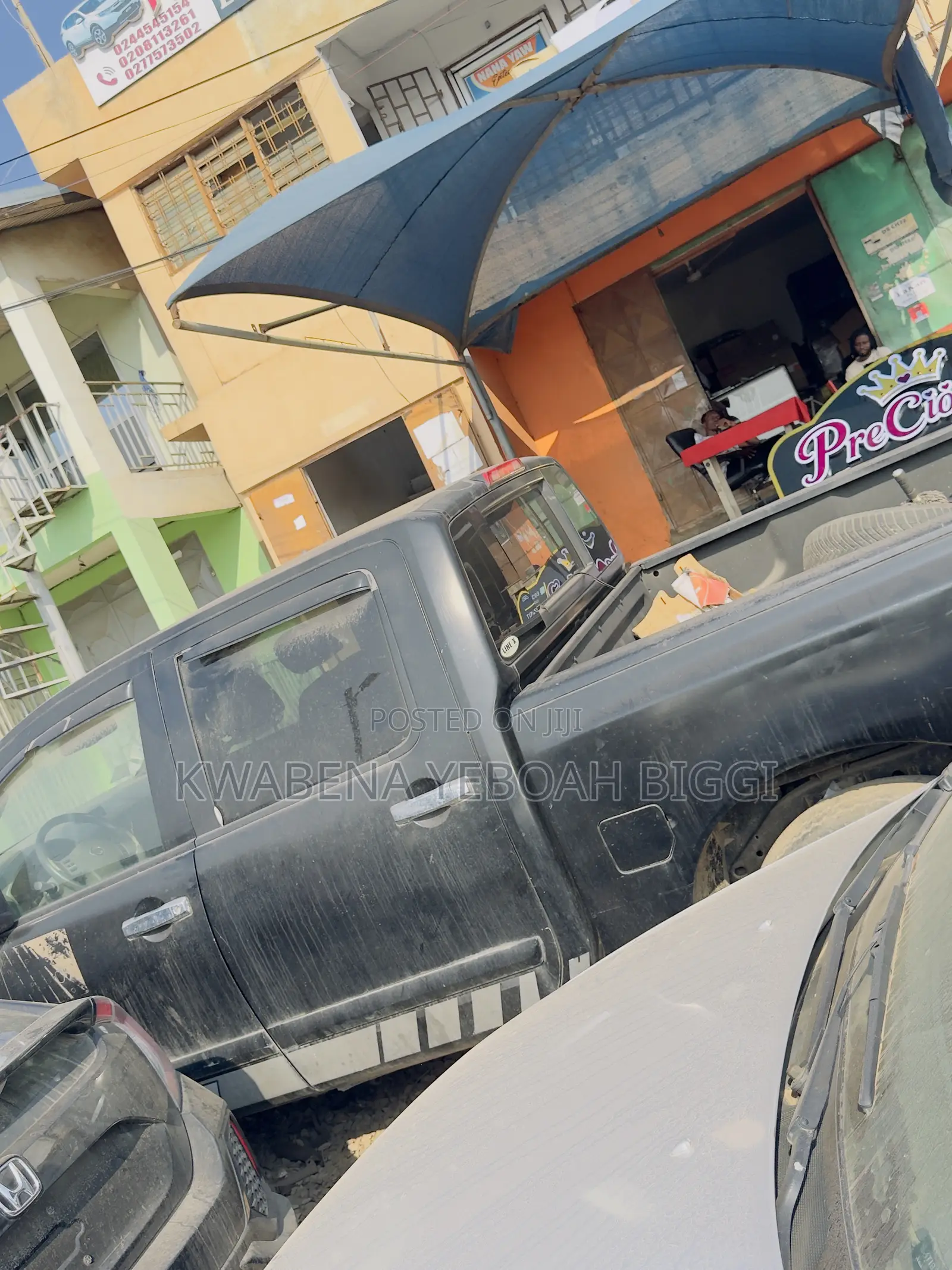 Nissan Titan 2010 Black