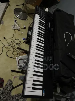 Alesis Vi61