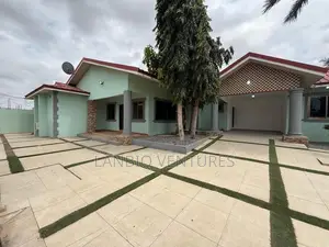 5bdrm House in Ashaley Botwe for sale