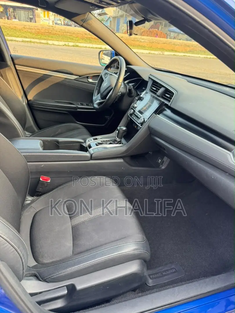 Honda Civic 2019 Blue