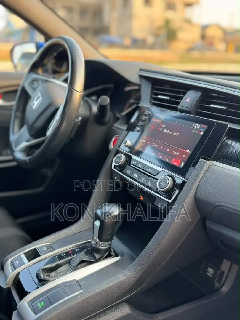 Honda Civic 2019 Blue