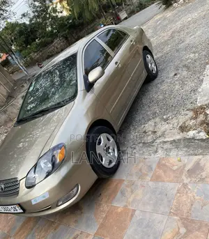 Toyota Corolla 1.4 VVT-i Limousine 2007 Gold