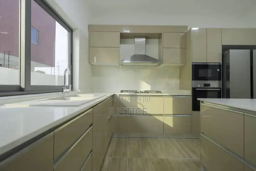 4bdrm House in Abelemkpe, Lincoln School Area for rent