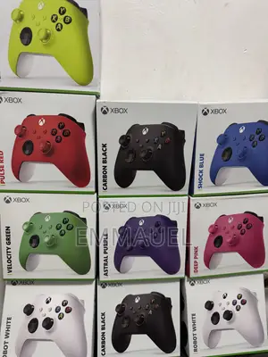 Xbox Series S Controllers