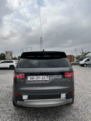 Land Rover Discovery 2018 Gray