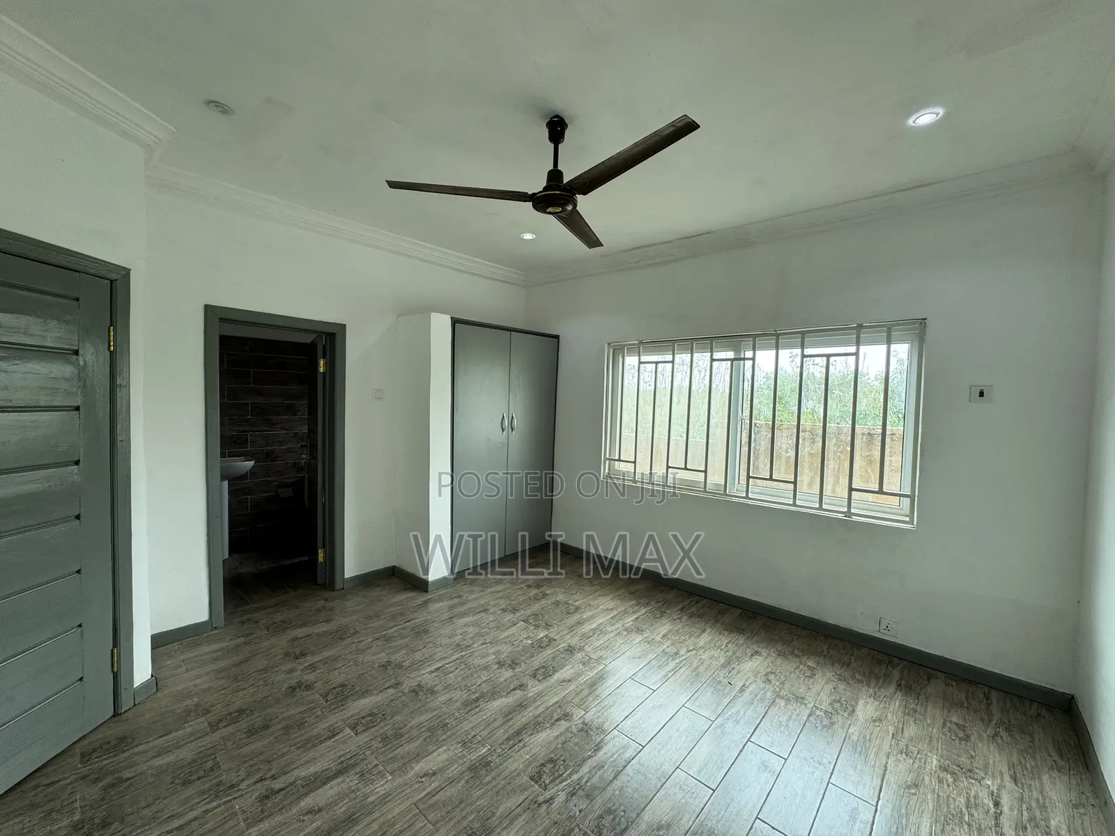 3bdrm Bungalow in Amrahia, Adenta for rent