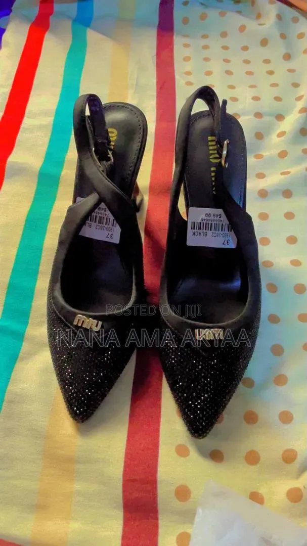 Akyaa's Classic Collection
