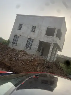 4bdrm House in Smt, Amrahia for sale