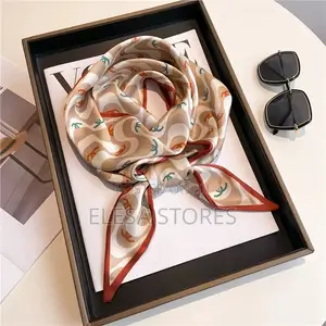 Luxury Pointed Neck Scarfs