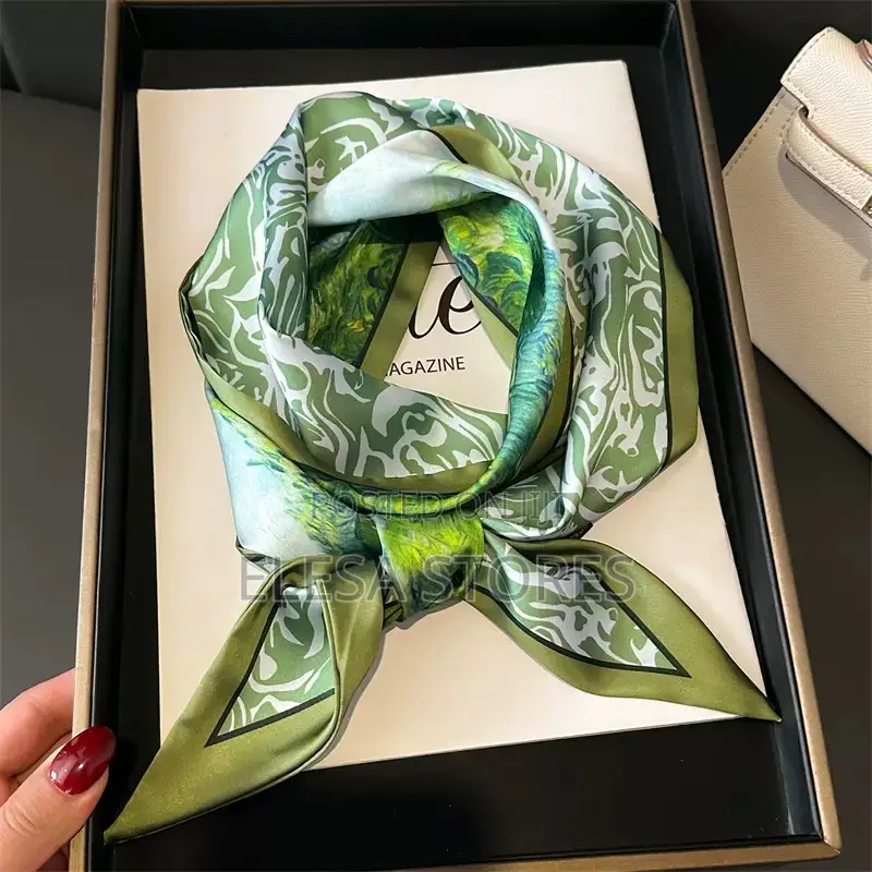Luxury Pointed Neck Scarfs