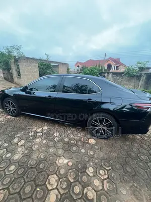 Toyota Camry SE 2021 Black