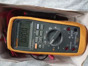 Fluke Tester