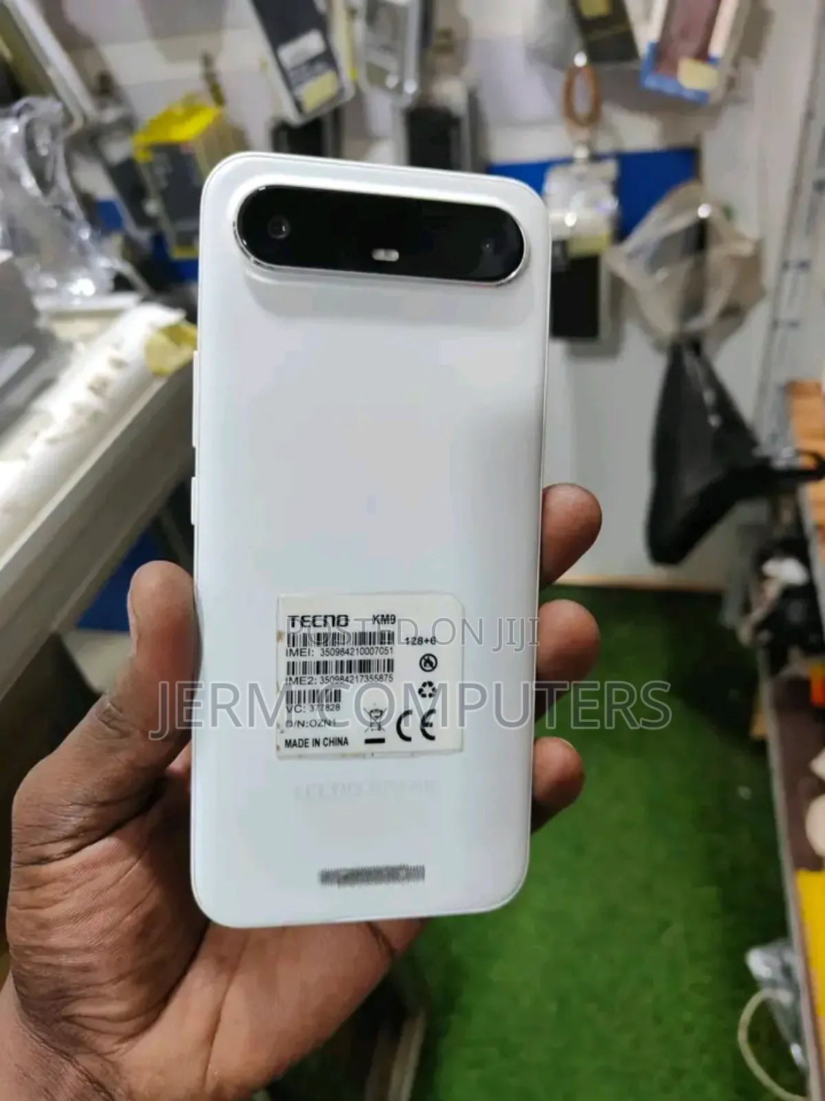Tecno Pova Slim 5G 128 GB White