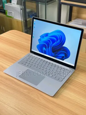 New Laptop Microsoft Surface Laptop 16GB Intel Core i7 SSD 512GB