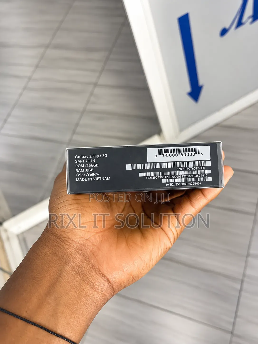 New Samsung Galaxy Z Flip3 5G 256 GB Yellow