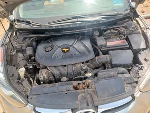 Hyundai Elantra 2013 Silver