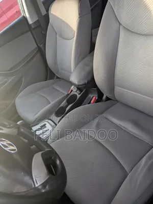 Hyundai Elantra 2013 Silver