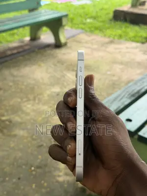 Apple iPhone 12 64 GB White