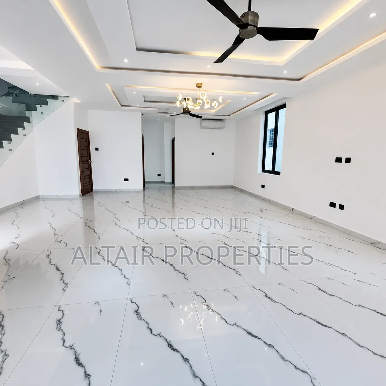 4bdrm House in East Airport, Accra Metropolitan for sale