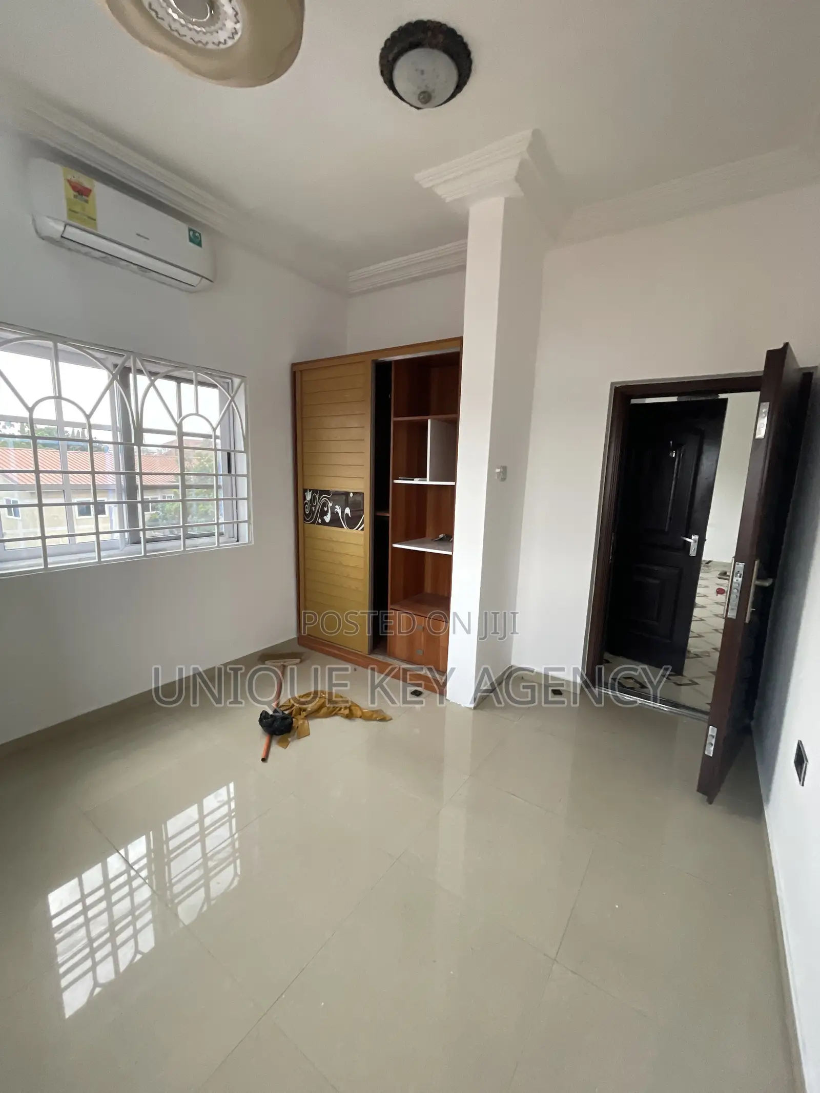 1bdrm Apartment in Unique Key Agency, East Legon for rent