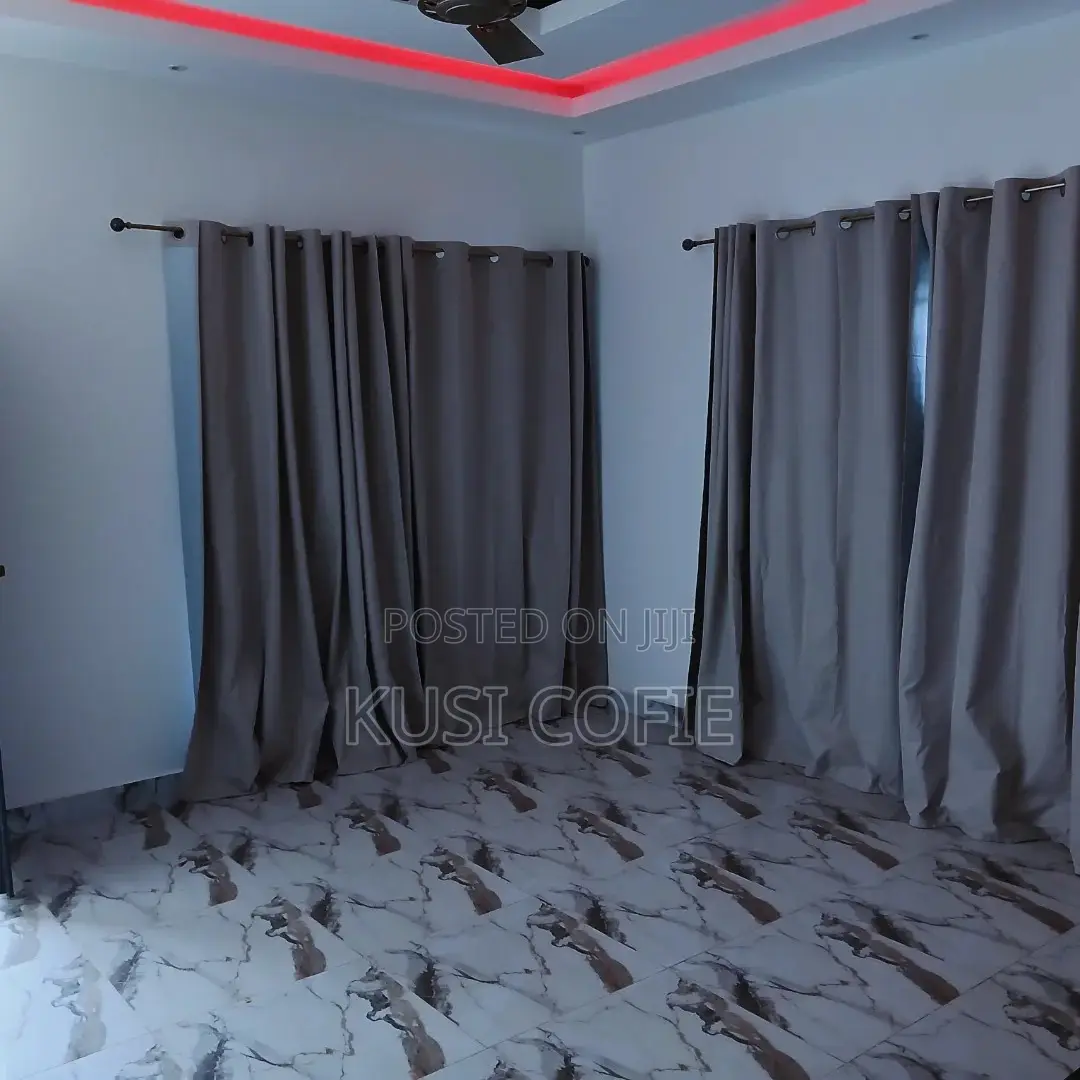 2bdrm Apartment in Papao for rent