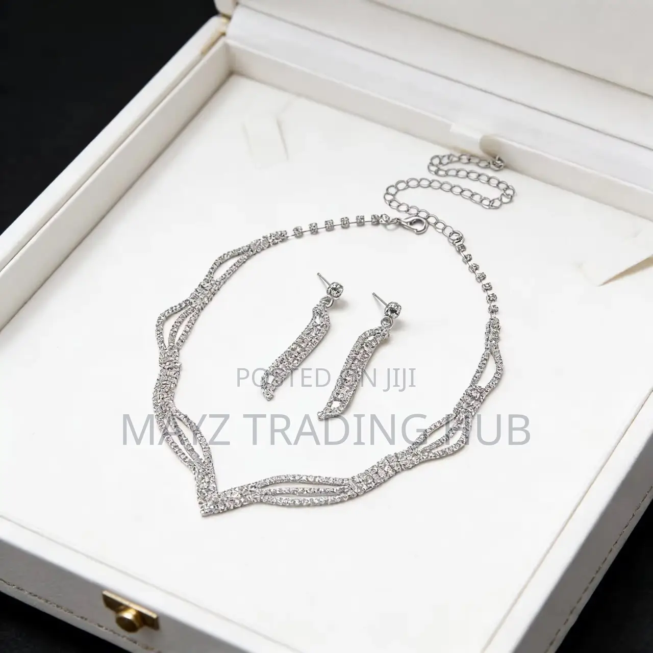 Jewelry for Ladies Available