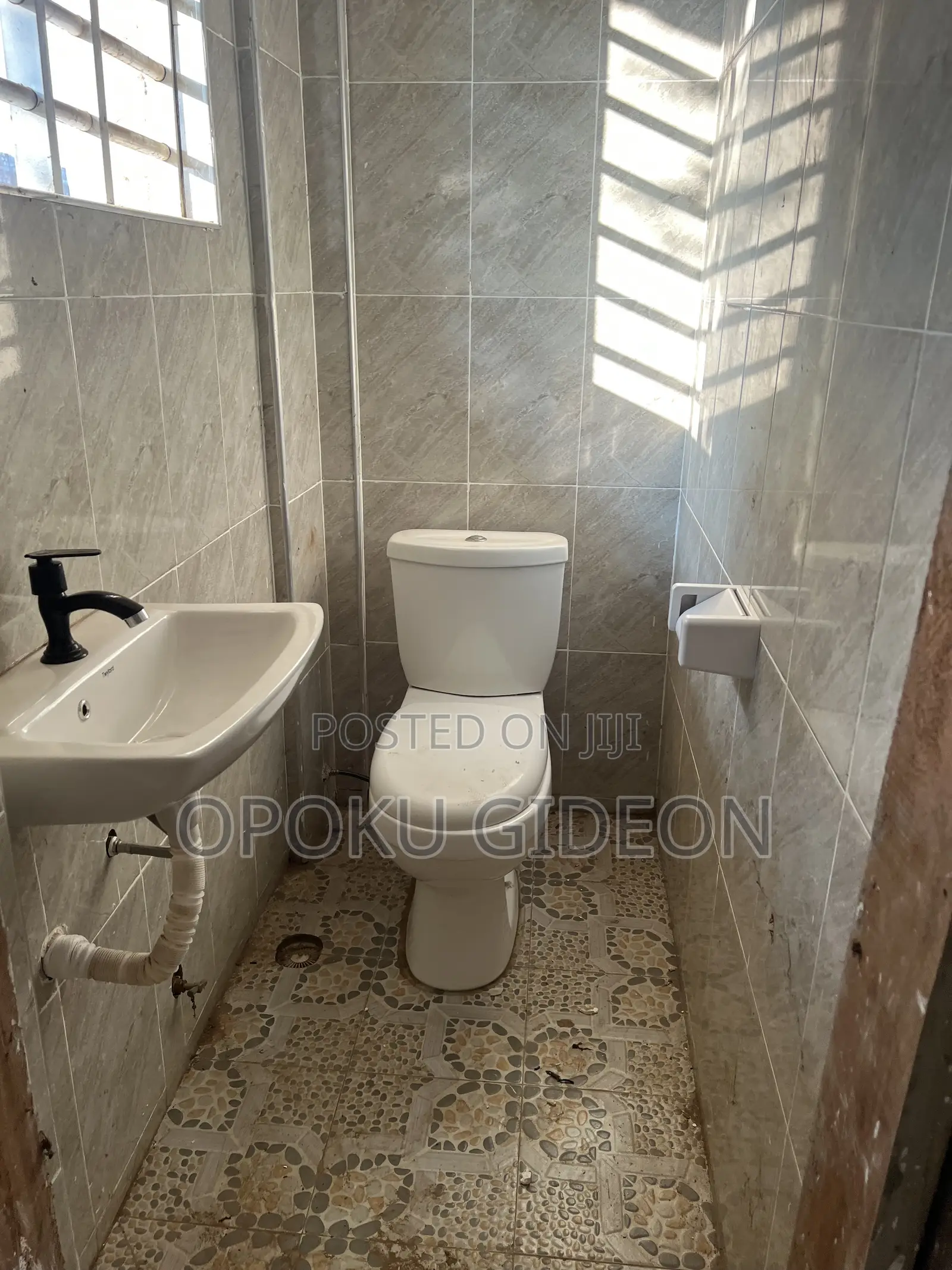 Shop for Rent at Ablekuma Joma