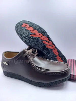 Wallabees Black Leather