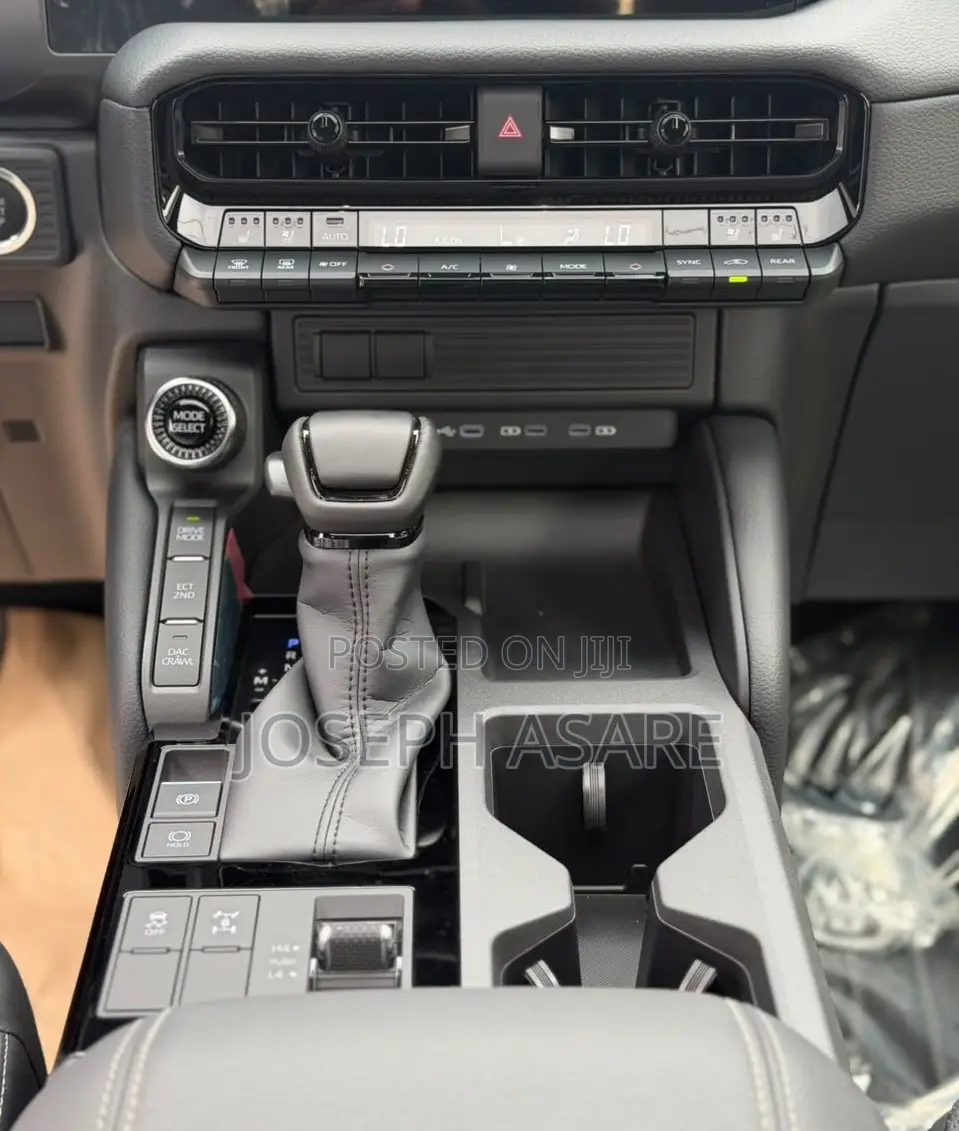 Toyota Land Cruiser Prado 2025 Black