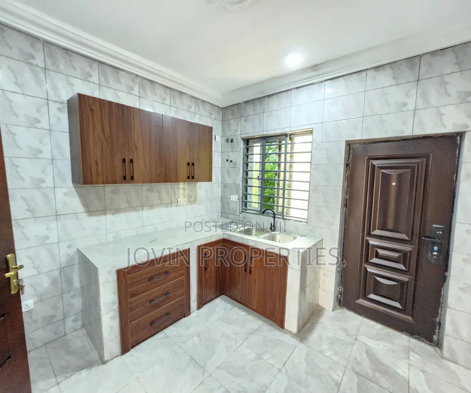 2bdrm Apartment in Jovin Properties, Accra Metropolitan for rent