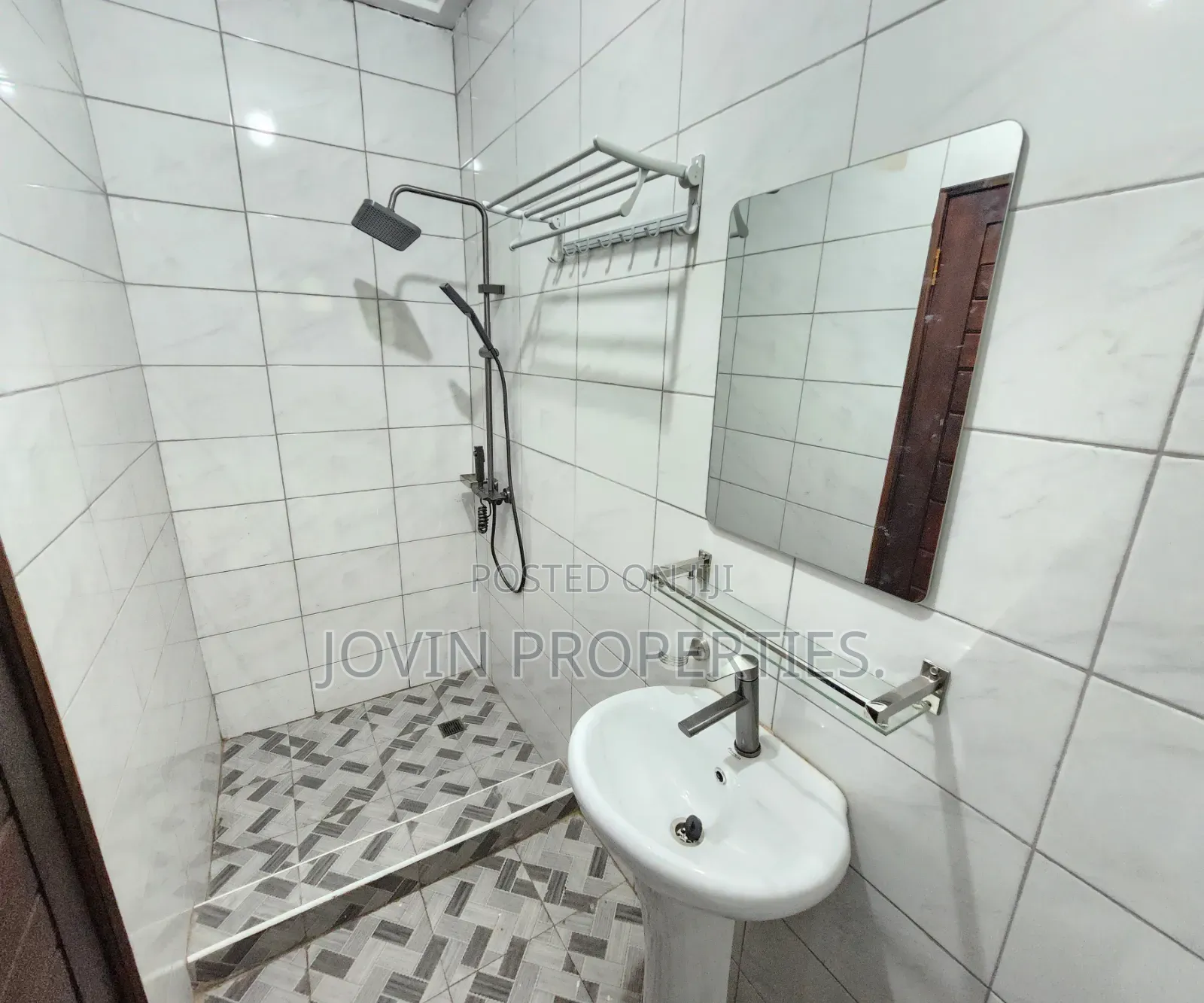 2bdrm Apartment in Jovin Properties, Accra Metropolitan for rent