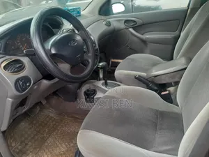 Ford Focus 2005 Brown