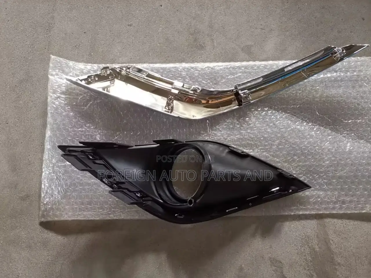 Outlander 2017 Fog Lamp Cover With Chrome