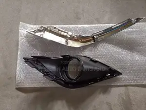 Outlander 2017 Fog Lamp Cover With Chrome
