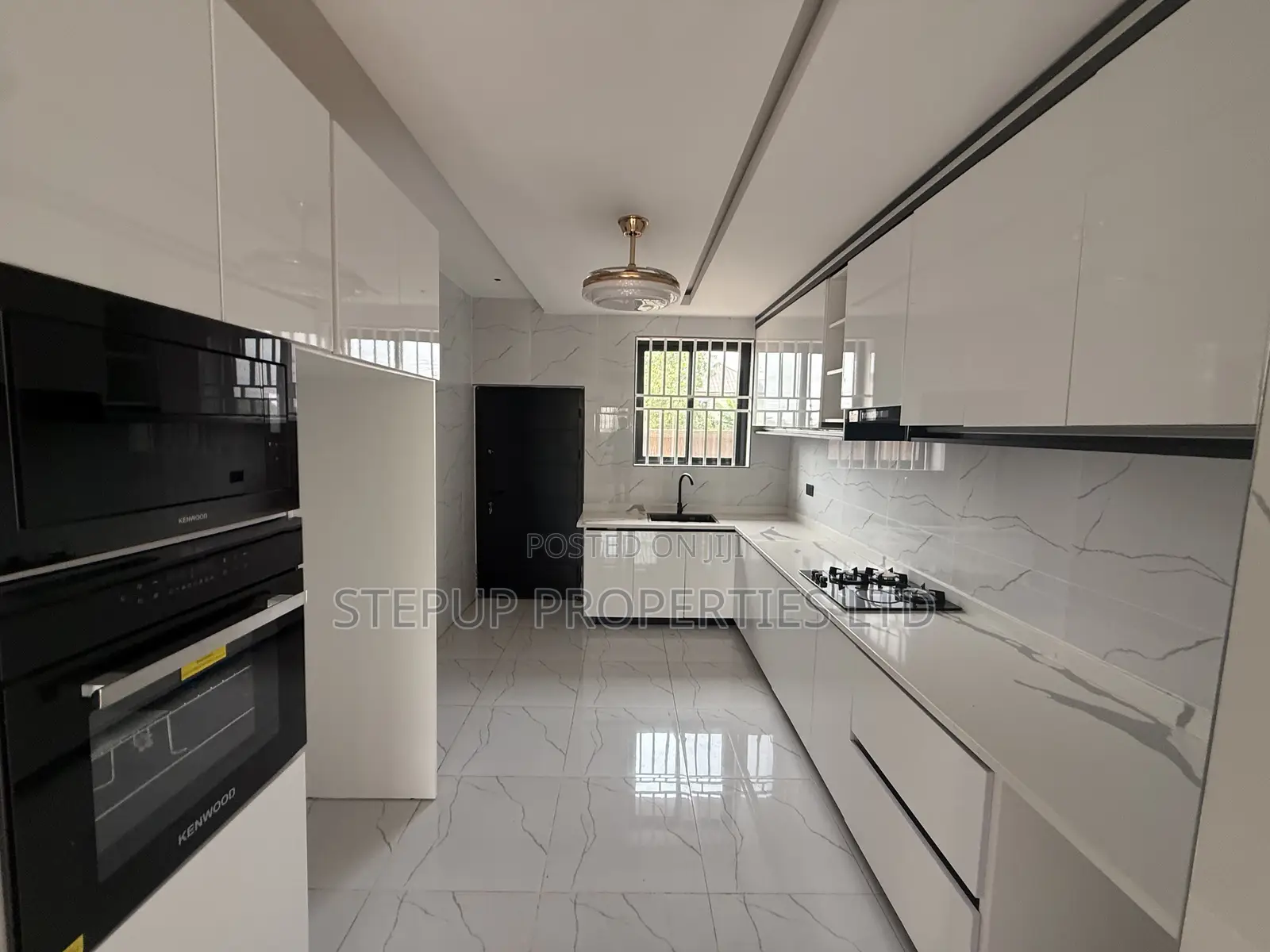 2bdrm Apartment in Adenta, Amrahia for rent